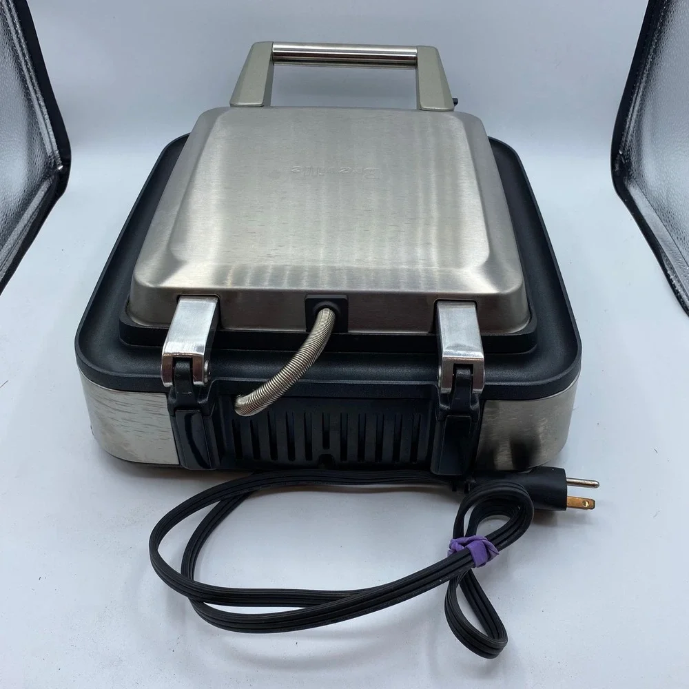 Breville 4-Slice Smart Waffle Maker BWM604 BSSUSC Silver Stainless Steel 1800W